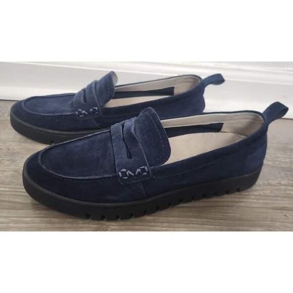 Vionic Women's Sz. 7.5 Navy Blue Suede Loafers Black Bottoms - Picture 1 of 7